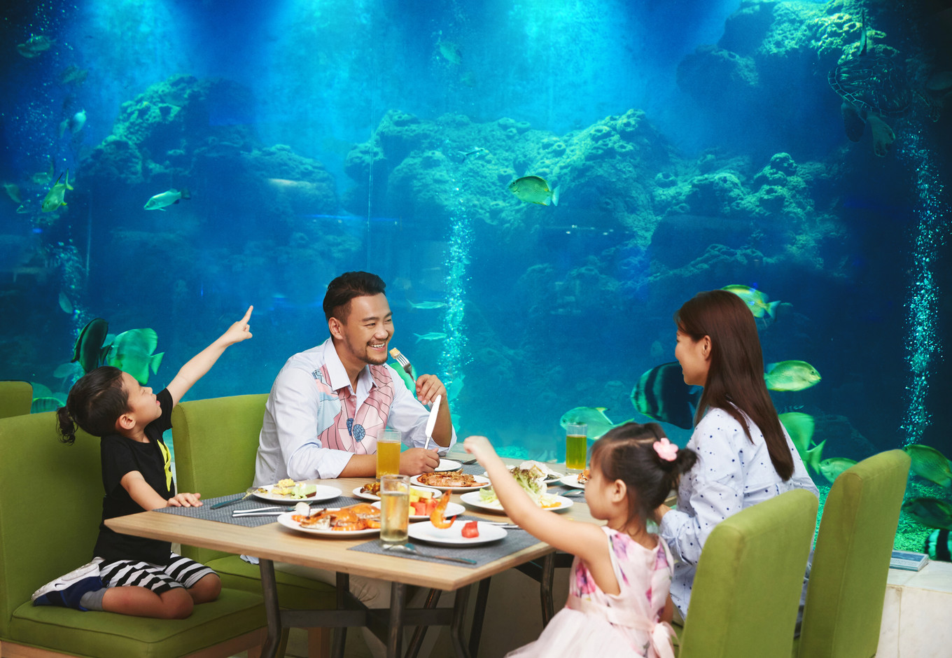 亚龙湾海底餐厅在哪,三亚问题,马尔代夫旅游 - wee旅