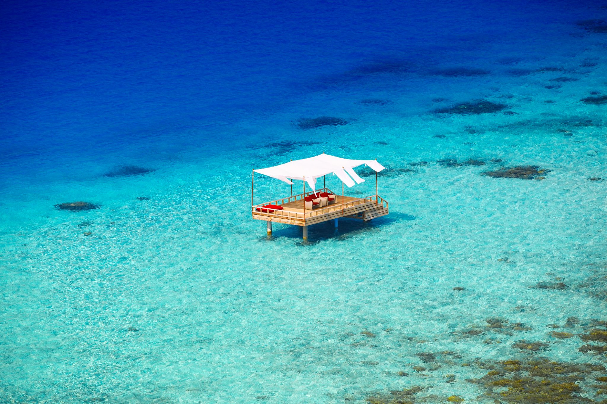 马尔代夫最新新闻28：马尔代夫娇丽度假村Joali Maldives推出了私人豪华水上飞机-七彩假期