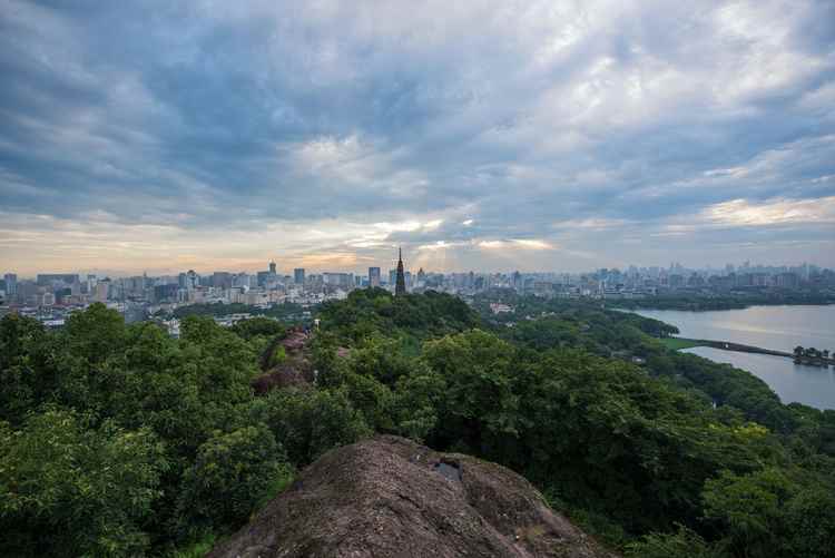 宝石山是哪里的