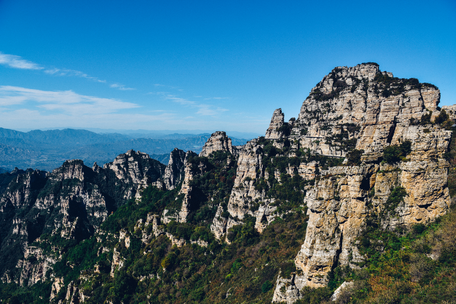 东莞白石山图片