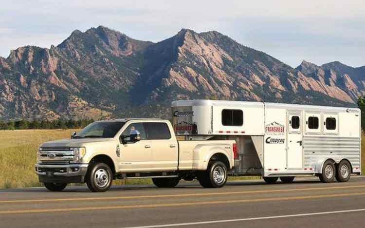 拖挂房车可以上高速吗