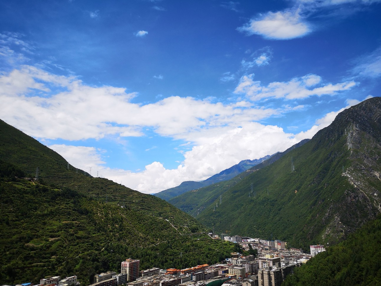 康定跑马山风景区图片