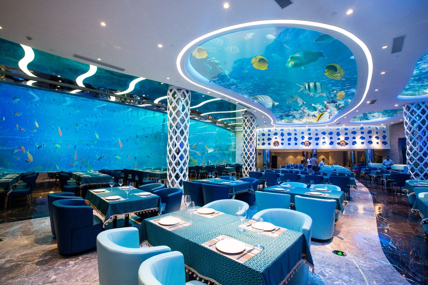 三亚海底餐厅叫什么名字,三亚问题,马尔代夫旅游 