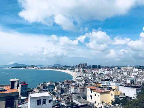 因為電影的熱播,南門灣已經成為東山島旅遊的熱門景點之一.