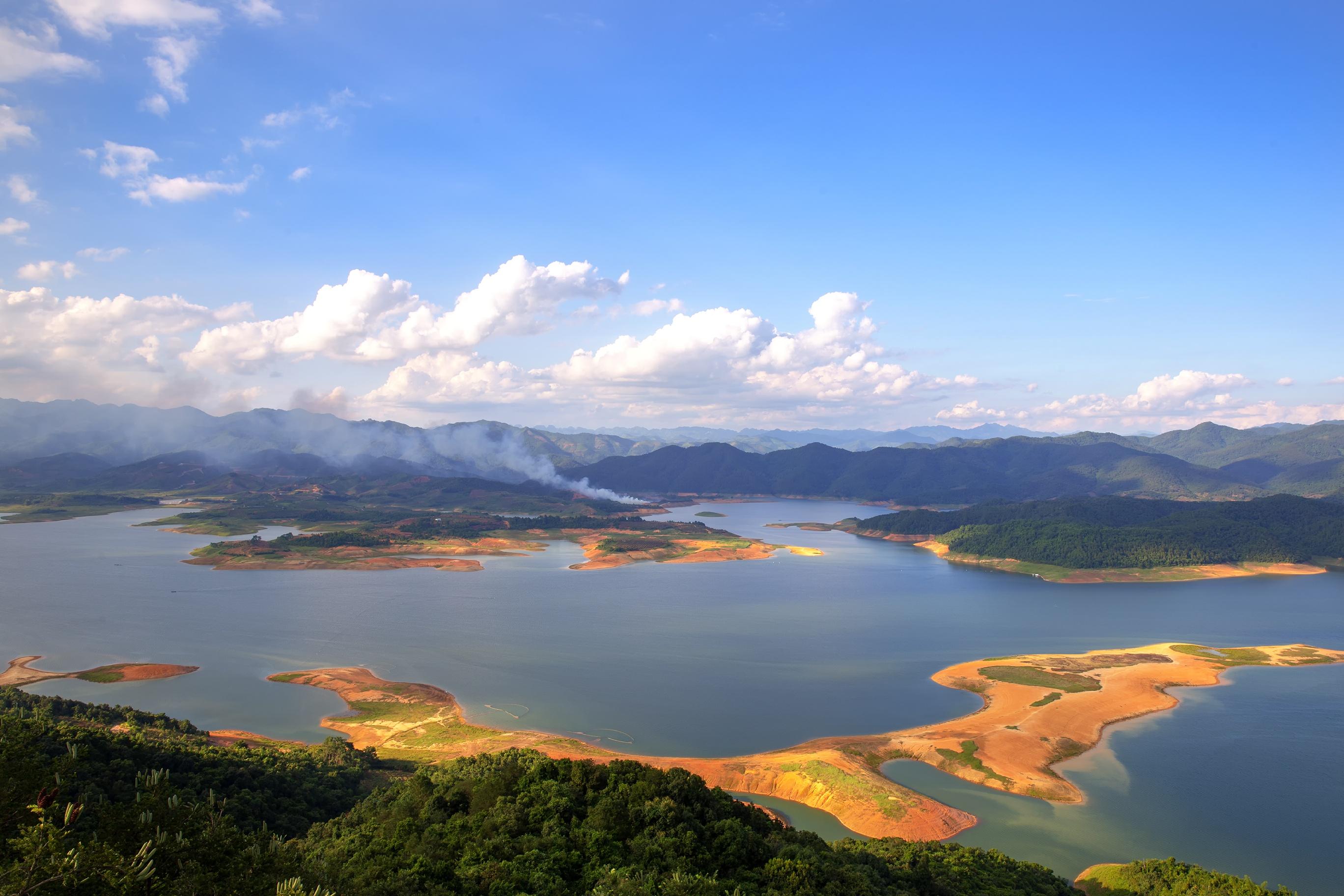 百色旅游景点,广西问题,马尔代夫旅游 