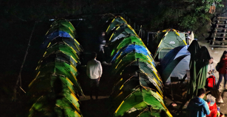 國家森林公園和以華夏奇洞——新神洞為代表的溶洞群等三大板塊組成