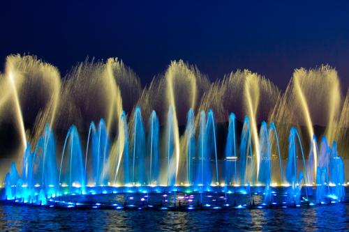 西湖夜景开放时间图片